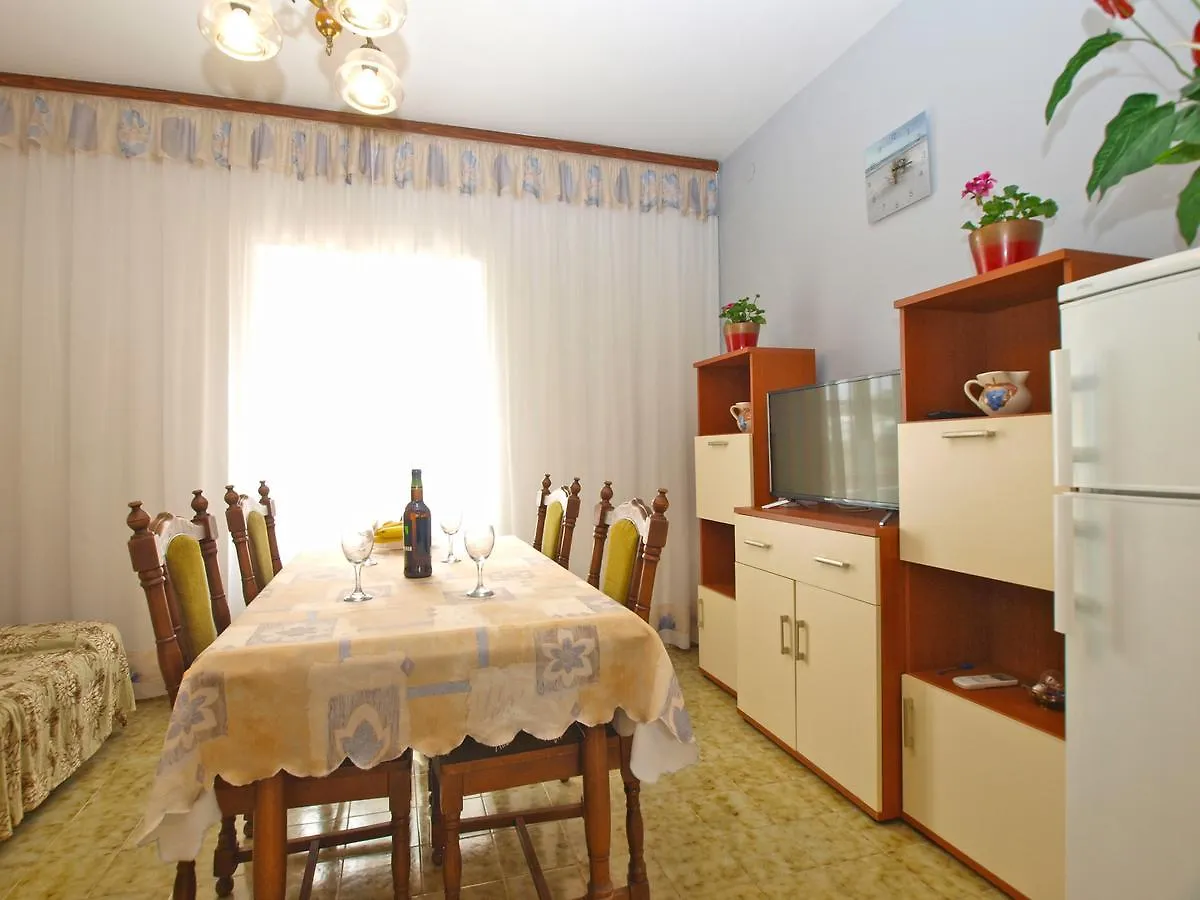 Apartments Blazenka 1270 Pula 0*,