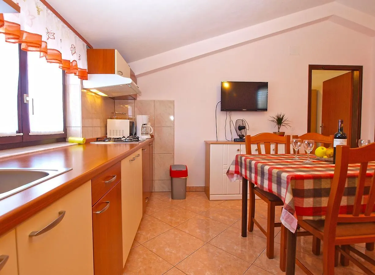 Apartments Blazenka 1270 Pula Croatia